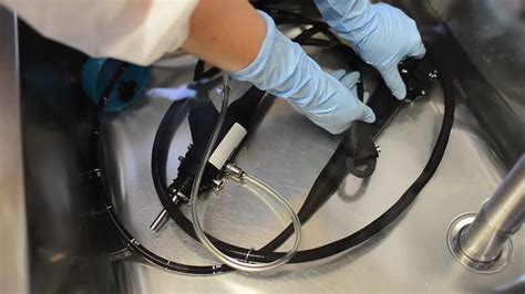 Traitement manuel des endoscopes non autoclavables